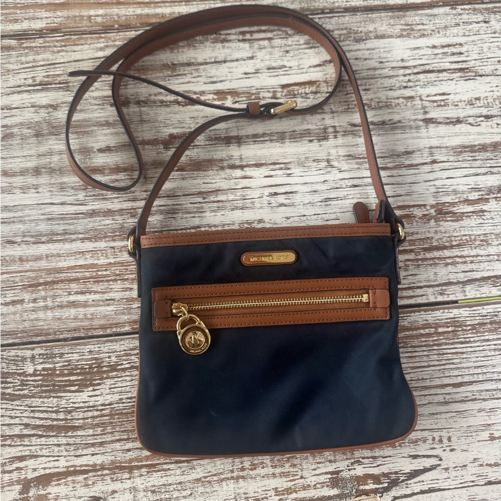 Michael Kors kempton Navy and Tan Crossbody